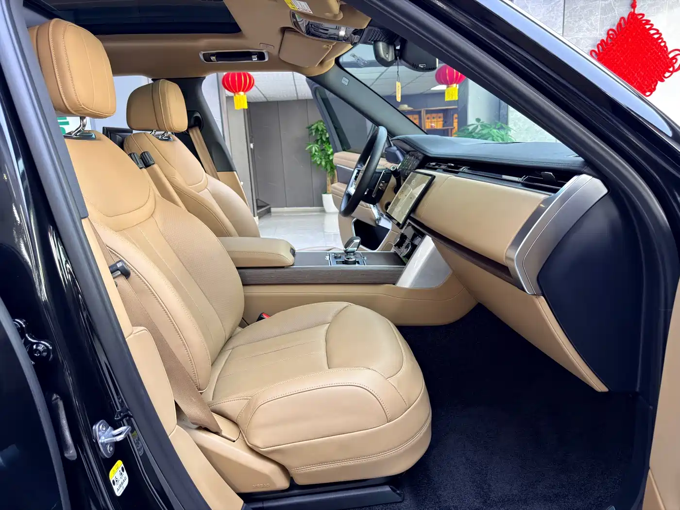 Land Rover Range Rover 2023 2023 3.0 L6 400PS Golden Age Long Wheelbase