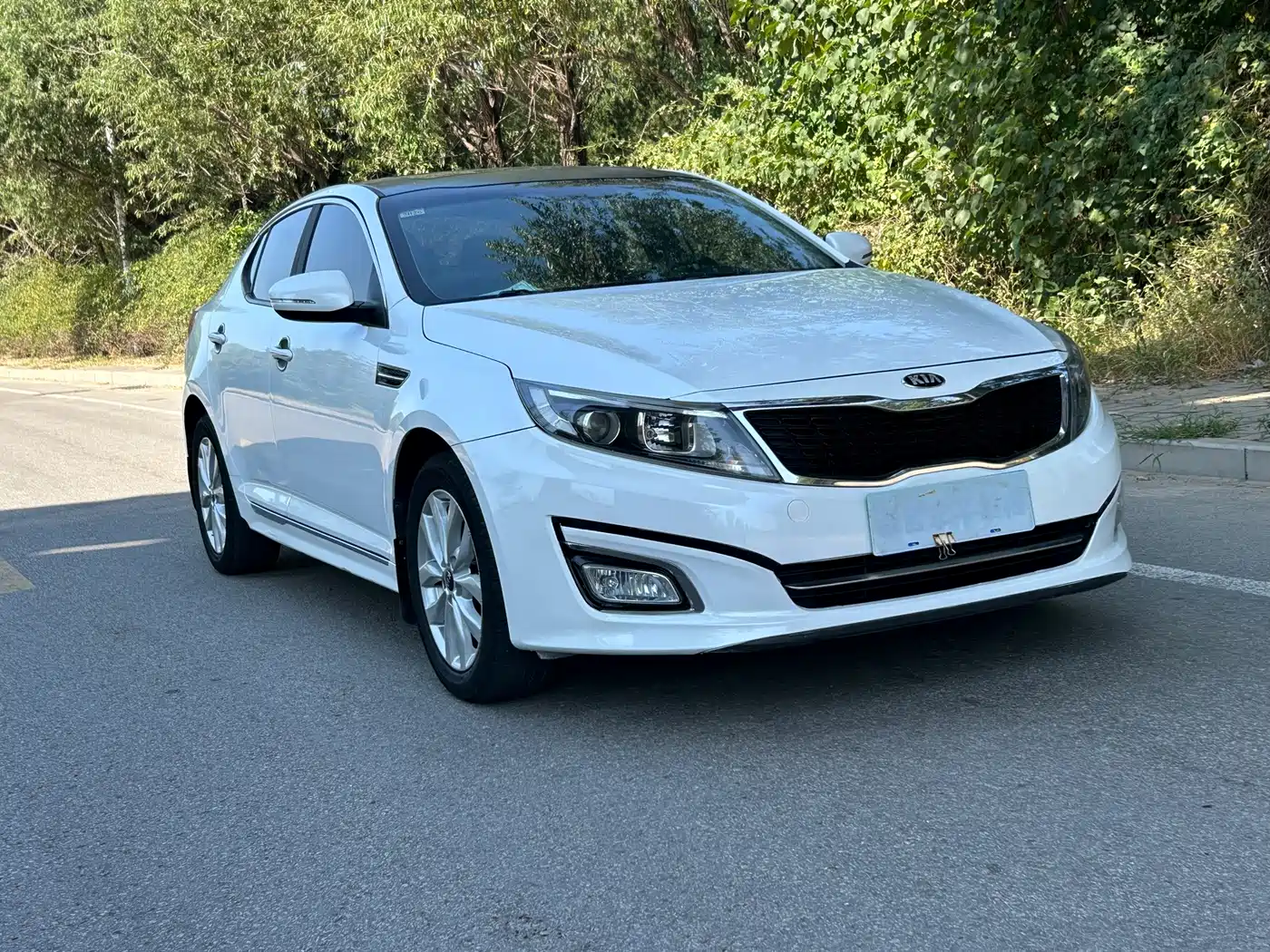 Photo 13 - Kia K5