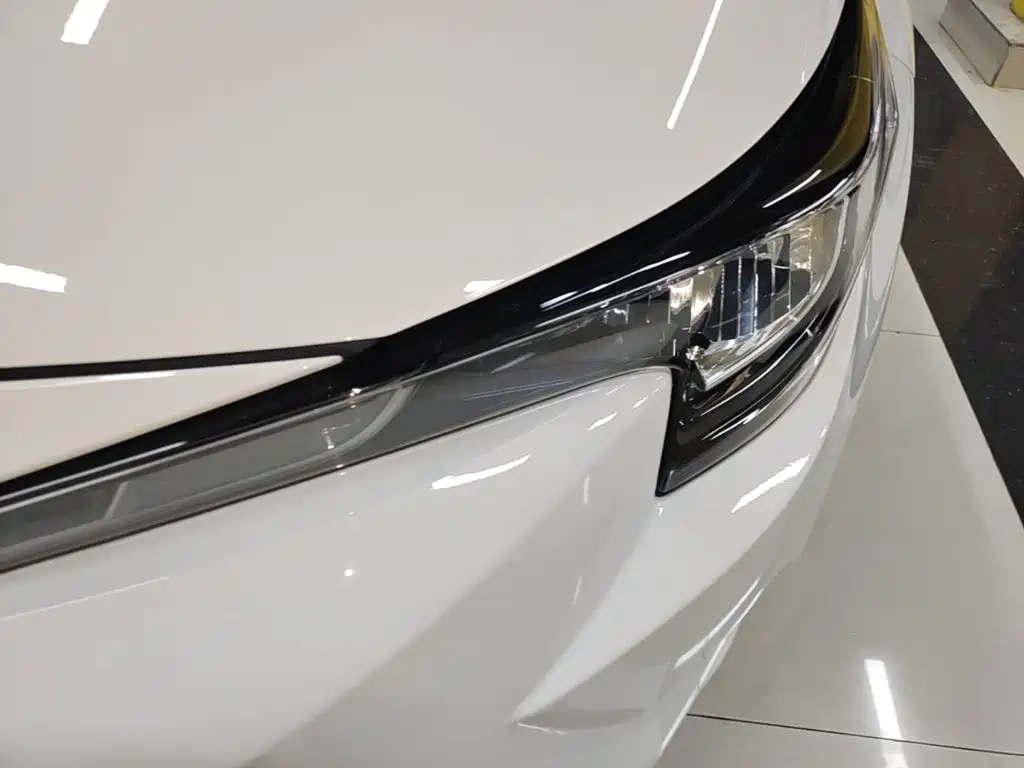 Фото 24 - Toyota Levin