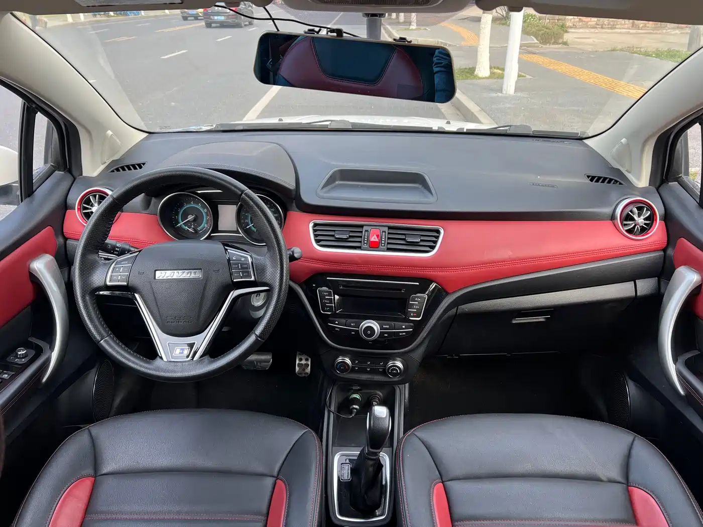 Haval H1 2016 Blue Label 1.5L AMT Urban фото 4