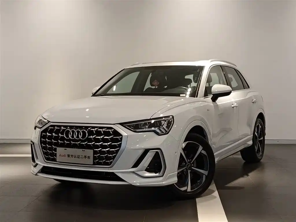 Audi Q3 2024 35 TFSI Fashion Sport