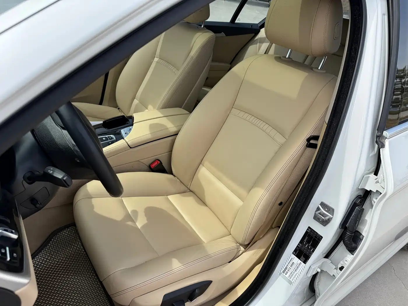 BMW 5 Series 2014 525Li Luxury Design Package фото 39