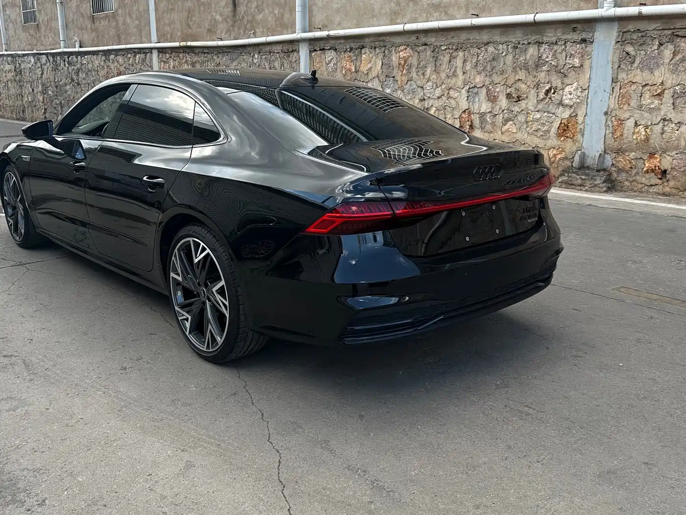 Audi A7L 2022 2022 45 TFSI quattro S-line Black Warrior Edition