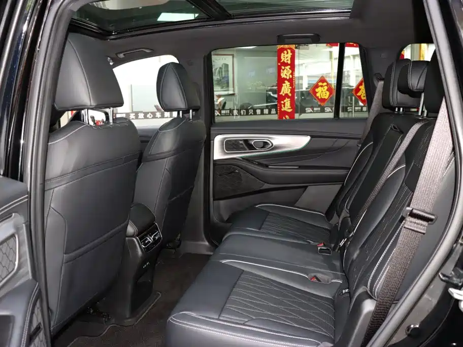 GAC Trumpchi GS8 2025 2025 Pilot Series 2.0TGDI 2WD Luxury Edition 5-seater