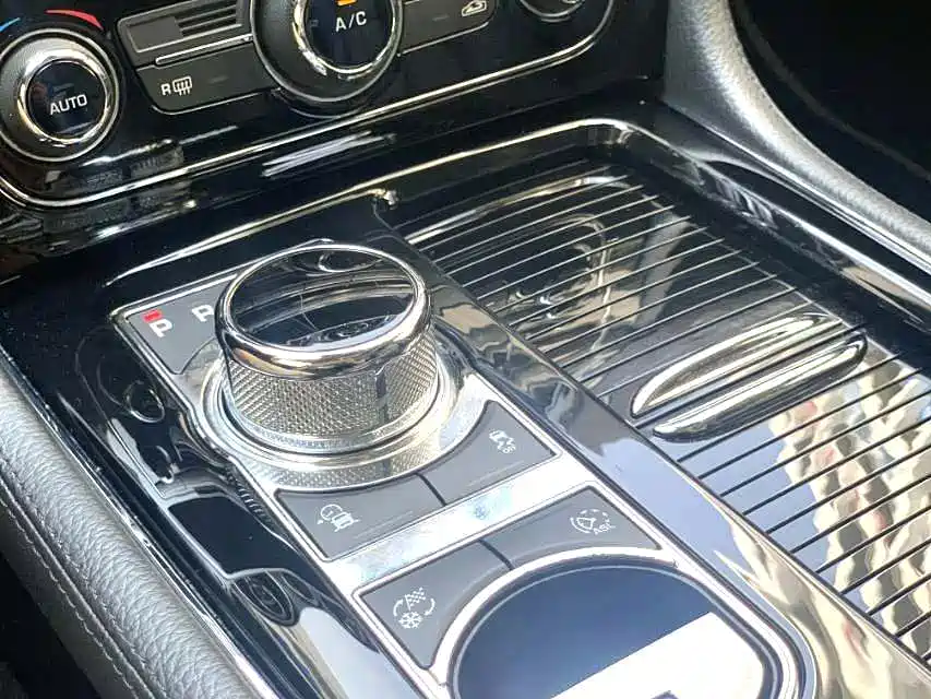 Jaguar XJ 2018 2018 XJL 3.0 SC 2WD Elegant Business Edition