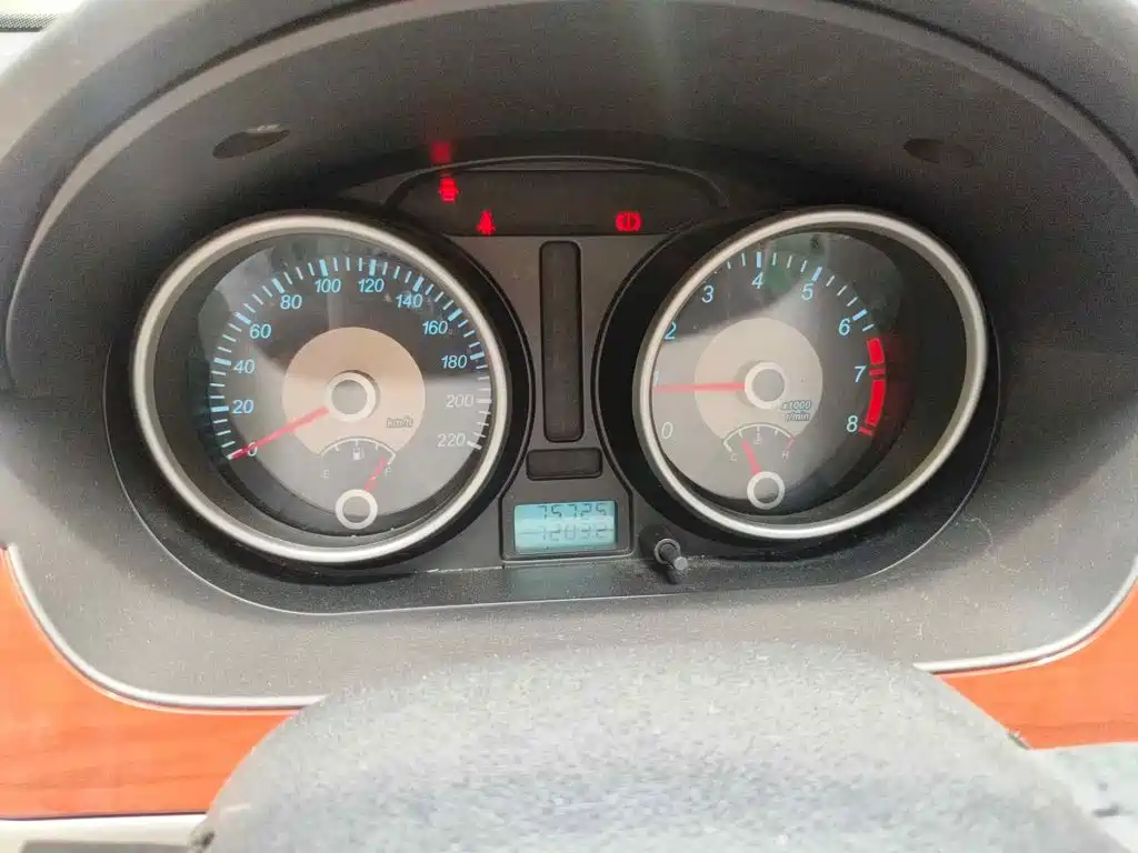 Buick Excelle 2010 2011 1.6LE-MT