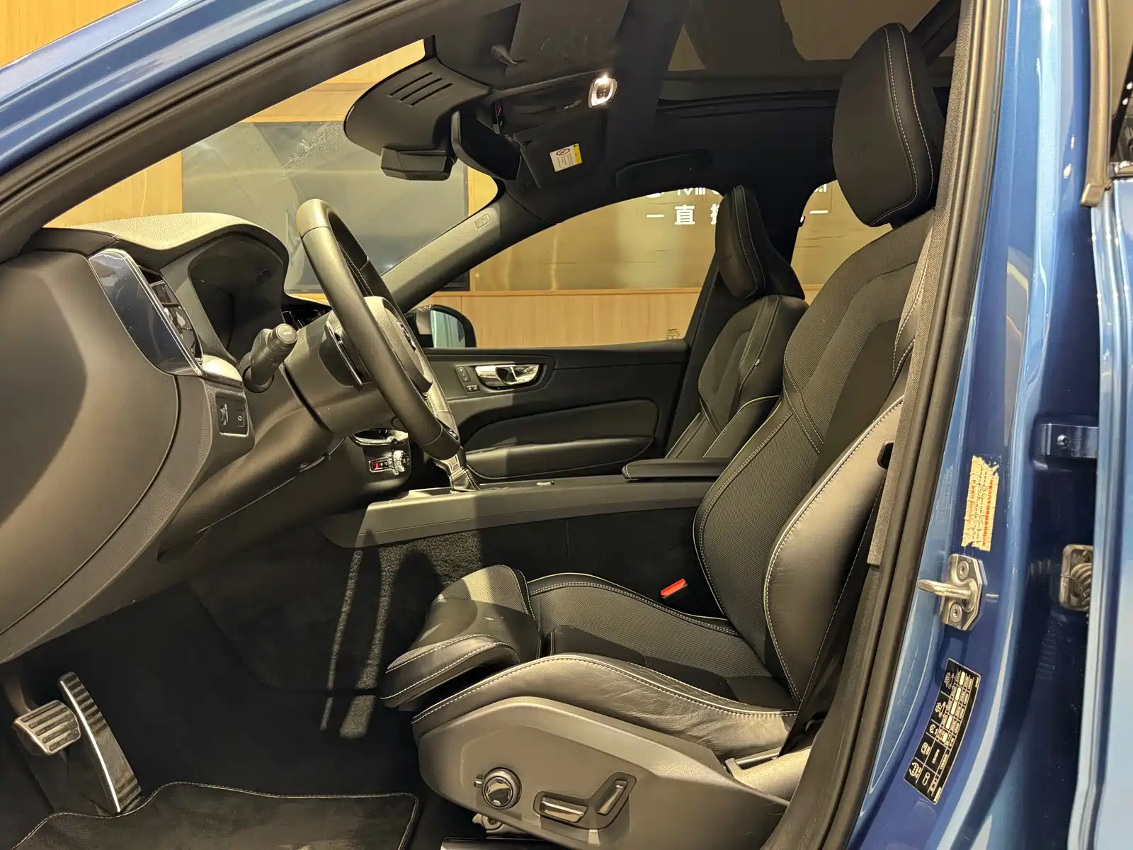 Фото 9 - Volvo XC60