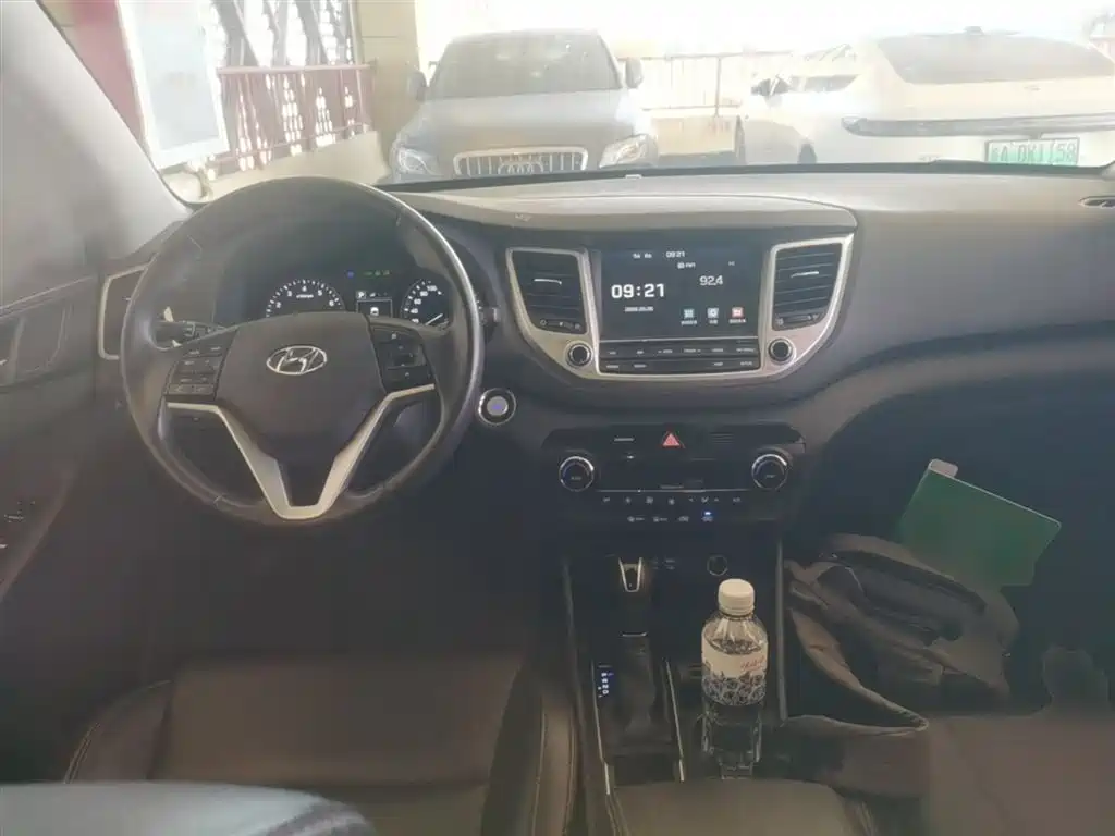 Hyundai Tucson 2015 1.6T Dual Clutch 2WD Smart фото 10