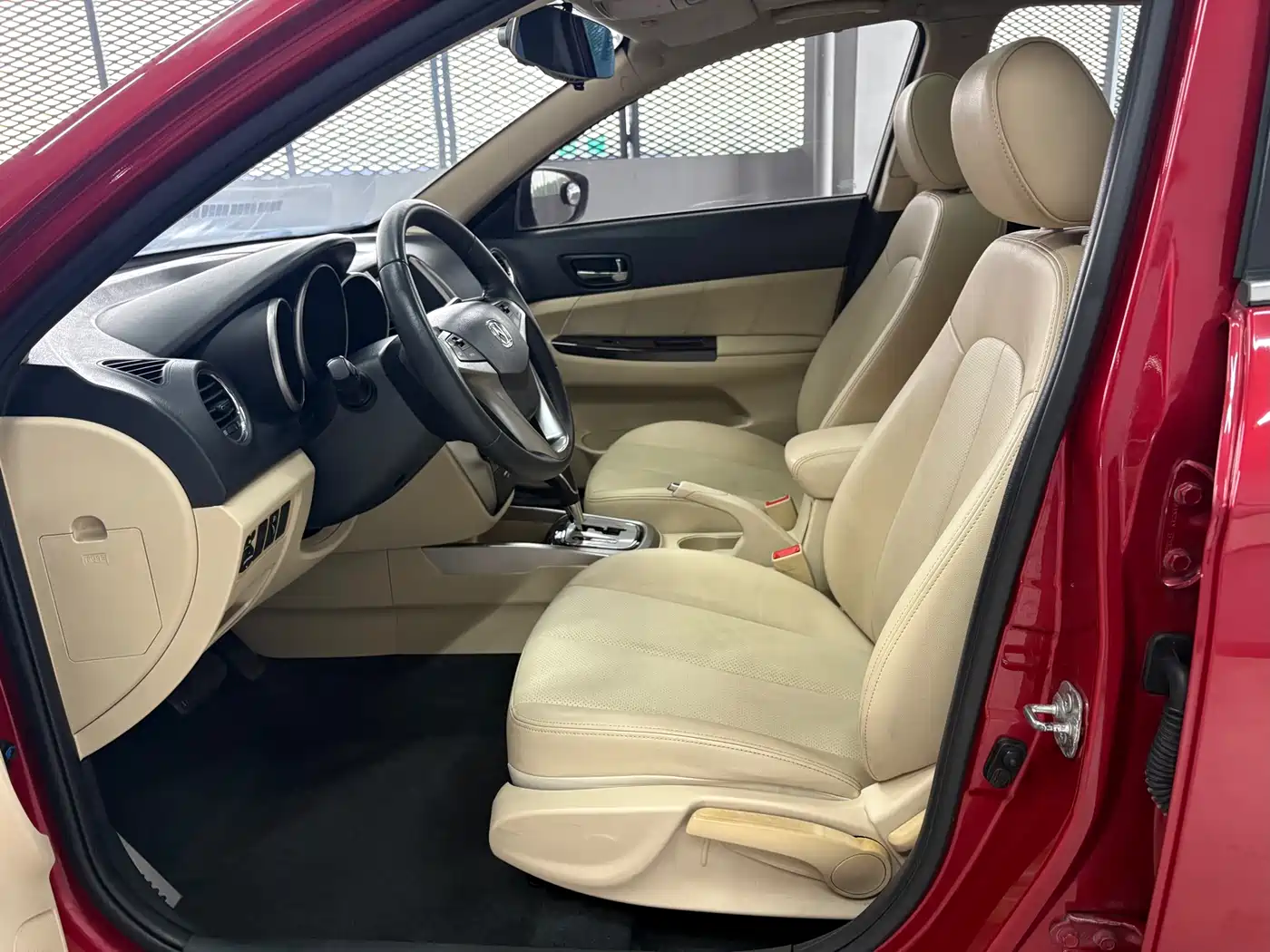 Фото 7 - Changan Eado