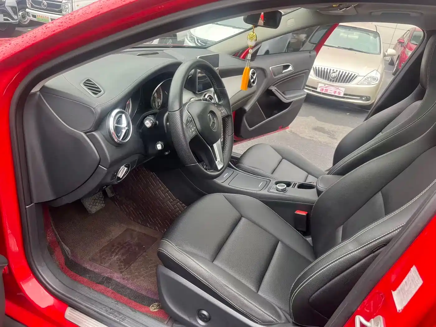 Mercedes-Benz GLA 2016 GLA 220 4MATIC Fashion фото 7