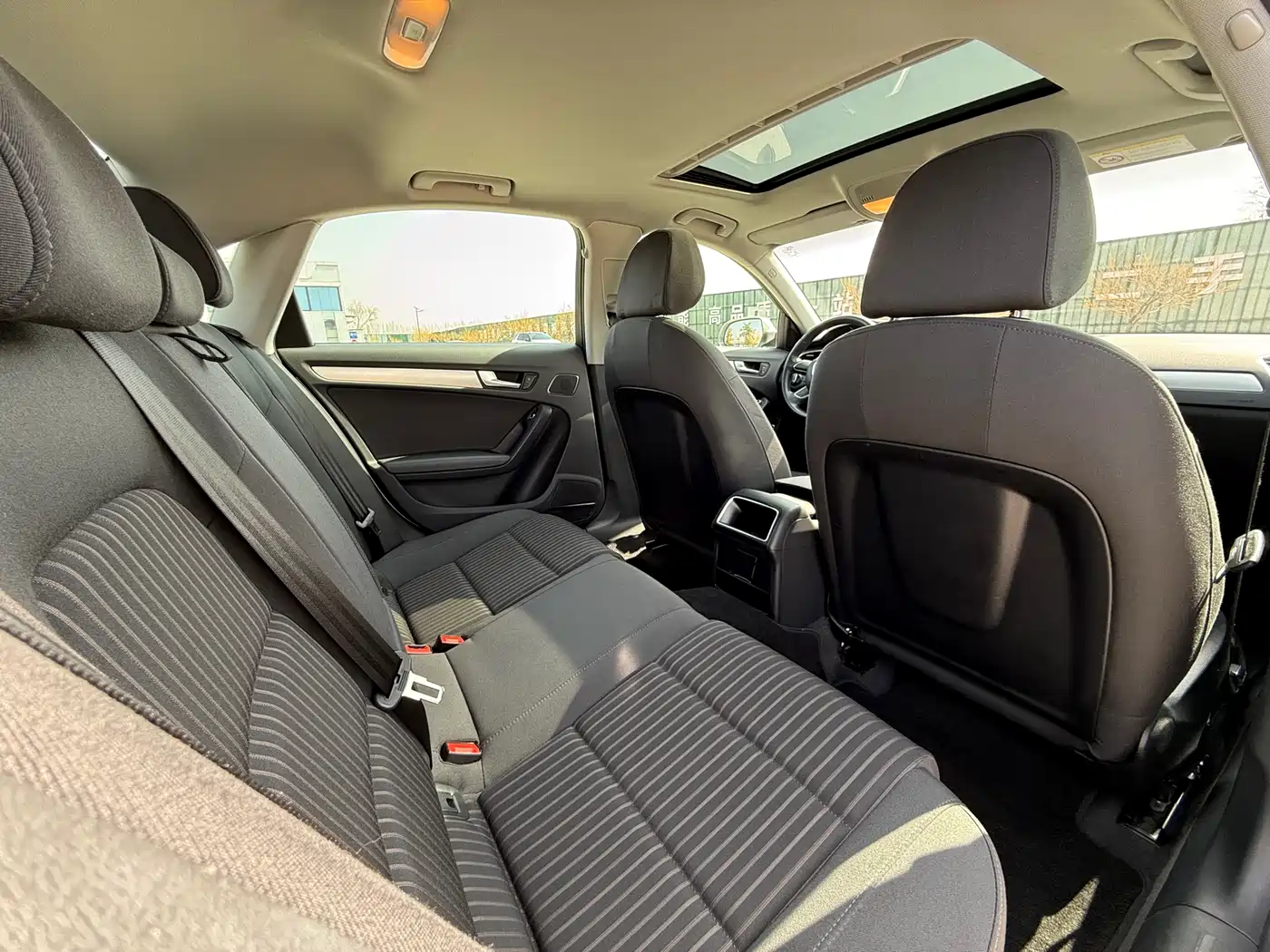 Audi A4L 2016 30 TFSI Collector's Edition Automatic Comfort фото 29