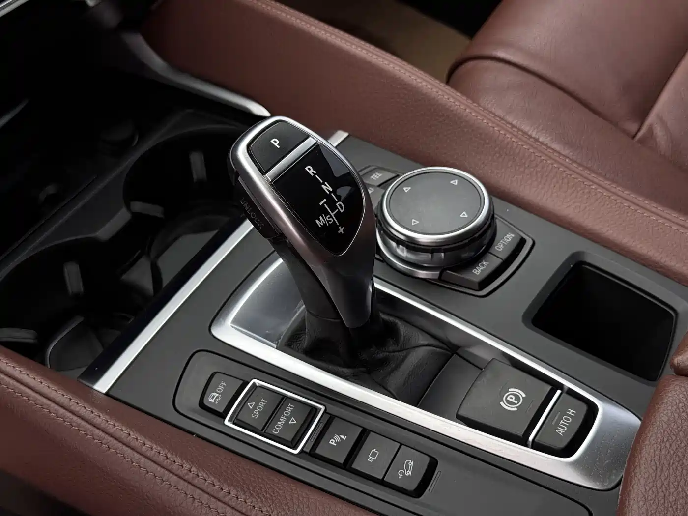 BMW X6 2015 xDrive35i Luxury Model фото 15
