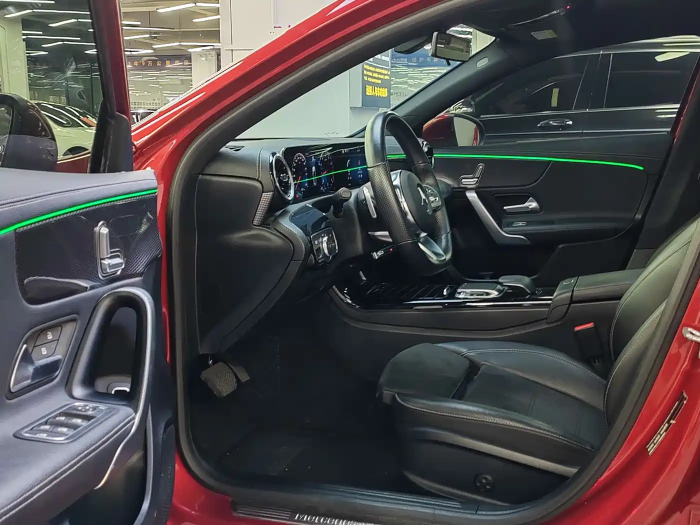 Mercedes-Benz A-Class 2019 A 200 L Sport Sedan фото 5