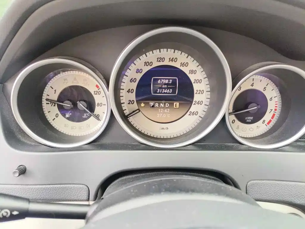 Mercedes-Benz C-Class 2012 2011 C 200 CGI Elegance