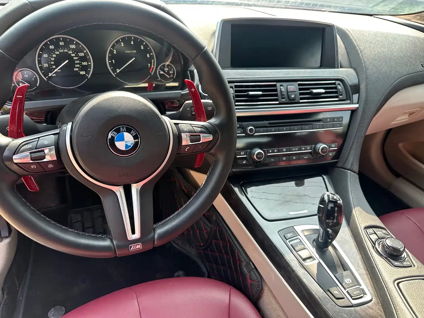 BMW 6 Series 2012 640i Coupe фото 9