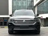 Фото 2 - Volkswagen Touareg
