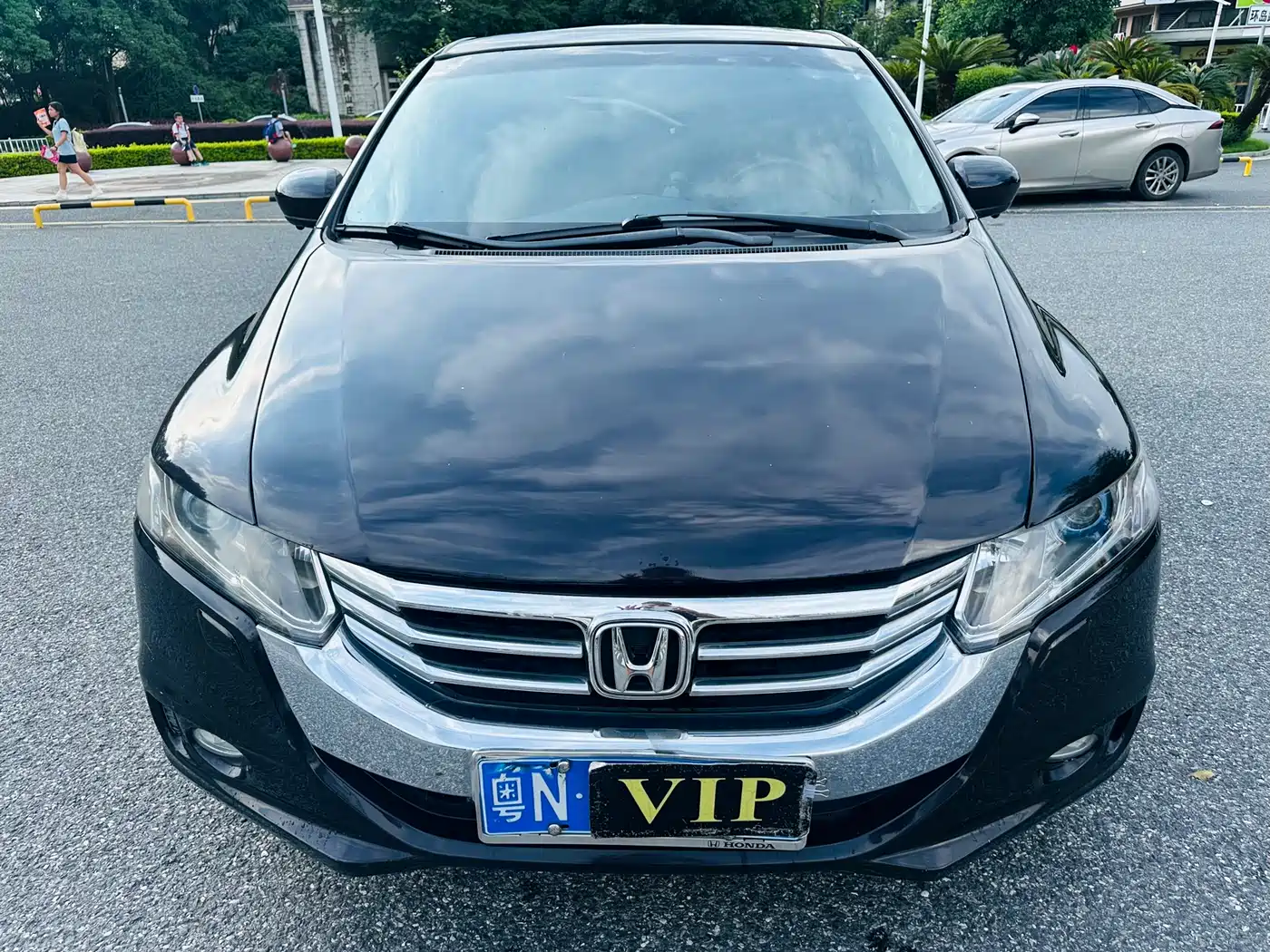 Фото 2 - Honda Odyssey