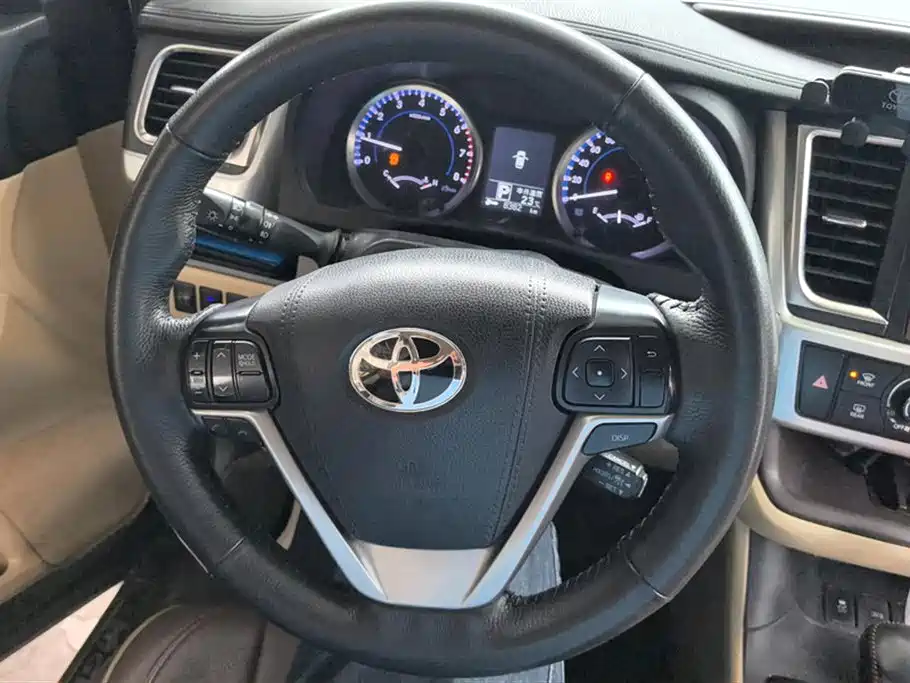 Toyota Highlander 2018 2.0T 4WD Elite 7-seater (China V) фото 15