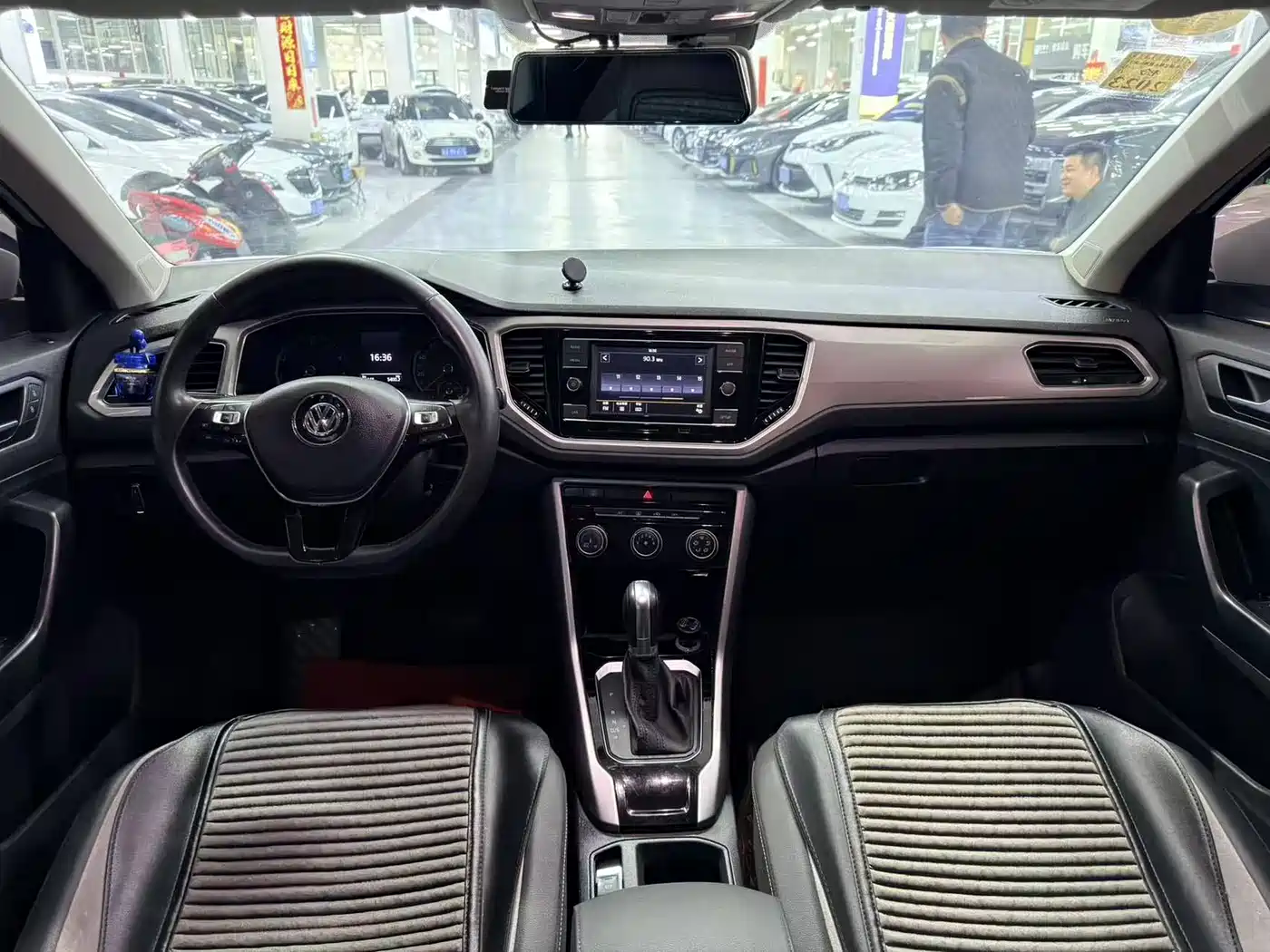 Volkswagen T-ROC 2020 280TSI DSG 2WD Progressive фото 8