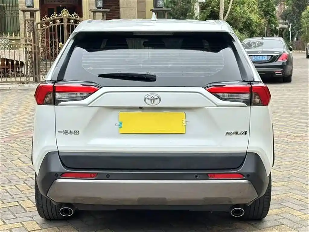 Toyota RAV4 Rongfang 2022 2.0L CVT 2WD Trend Plus Edition фото 5