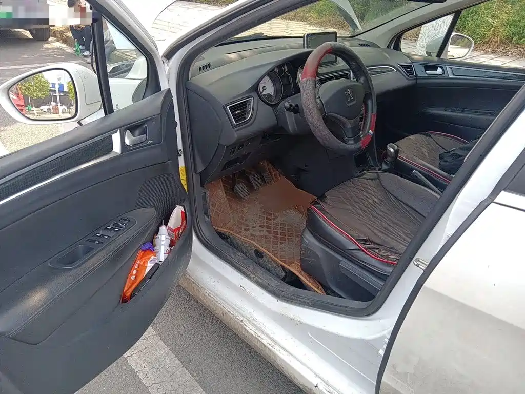 Peugeot 308 2014 Model Joy Edition Classic 1.6L Manual Trend Style фото 14