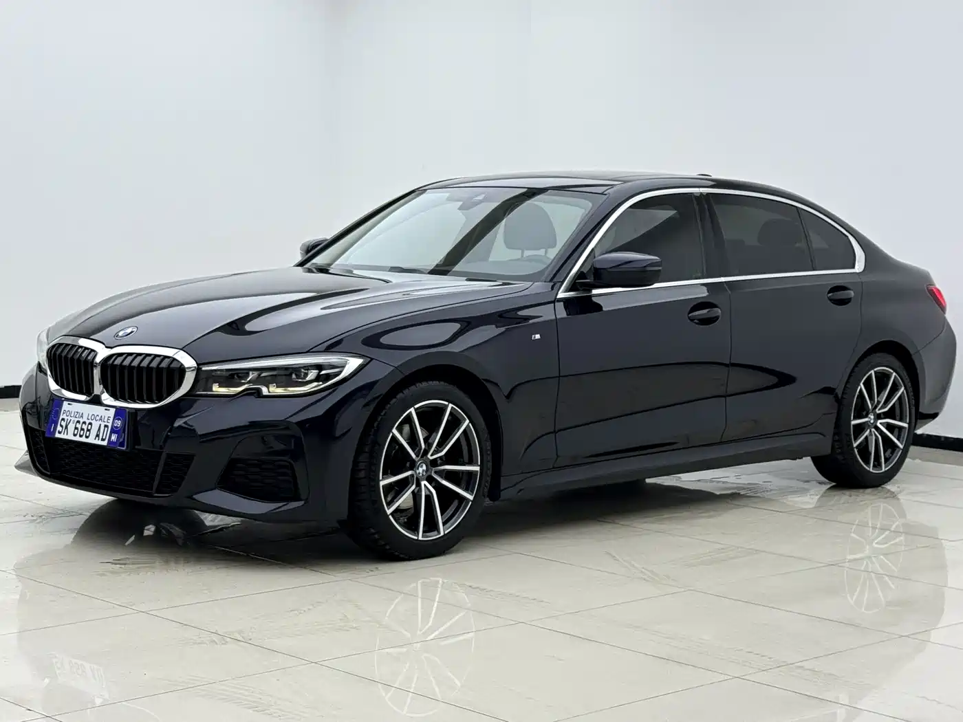 BMW 3 SERIES