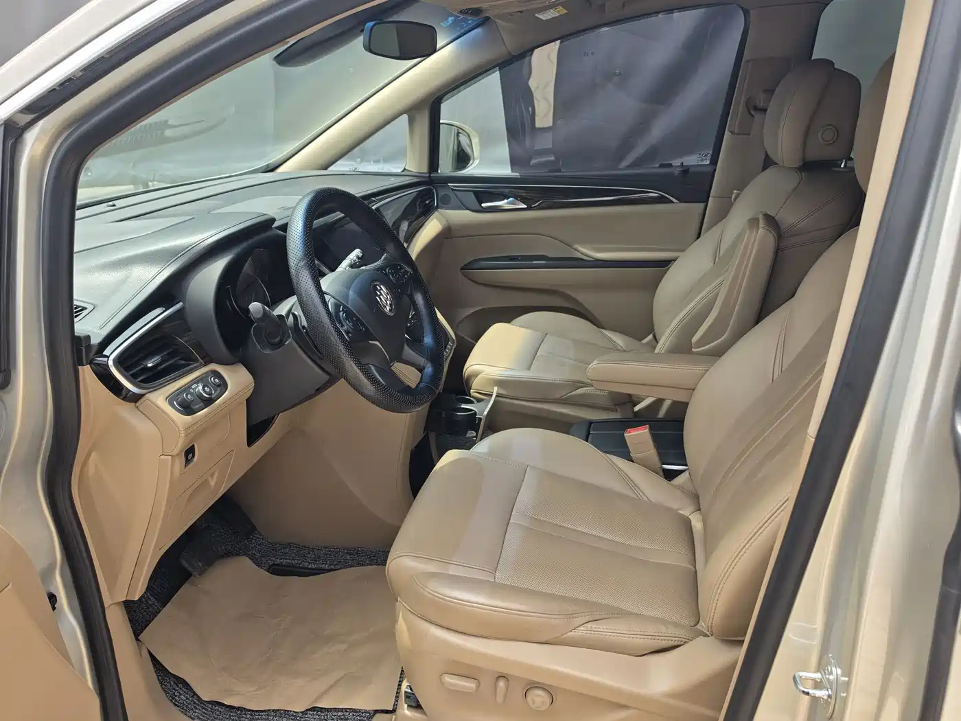 Buick GL8 2017 ES 28T Luxury China V фото 2