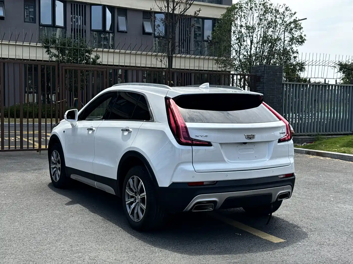 Cadillac XT4 2018 28T FWD Leading Edition фото 17
