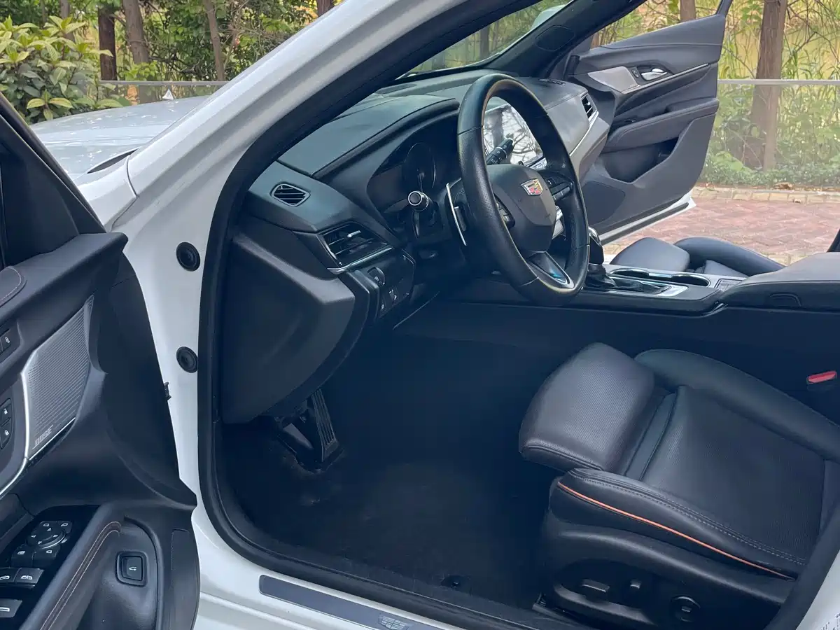 Cadillac CT4 2020 28T Elite фото 22