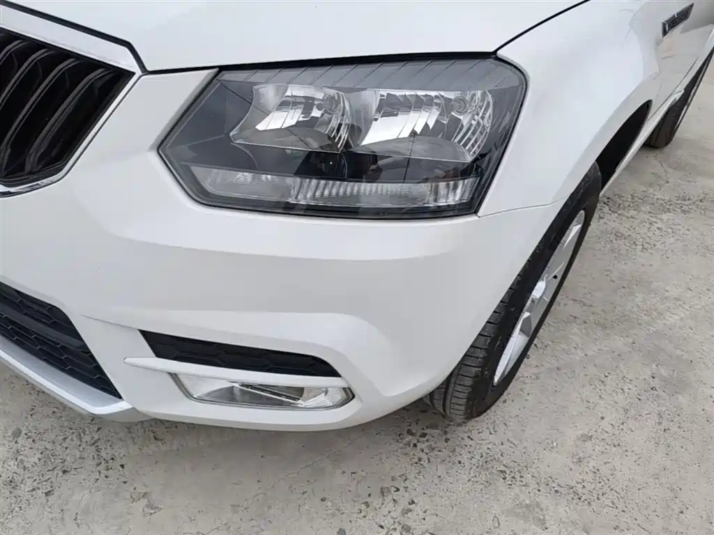 Škoda Yeti 2017 TSI280 DSG Advance фото 24