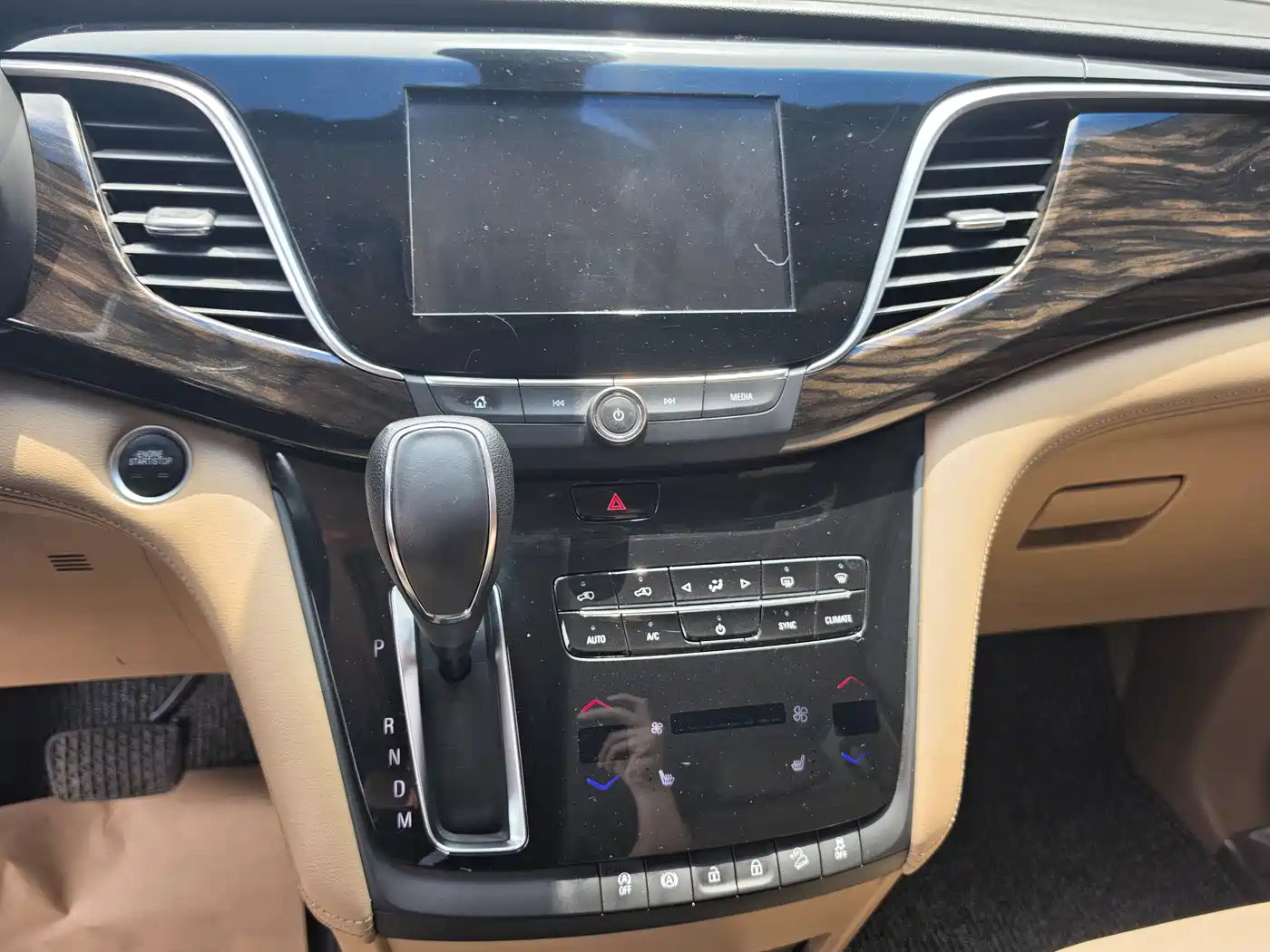 Buick GL8 2017 ES 28T Luxury China V фото 4