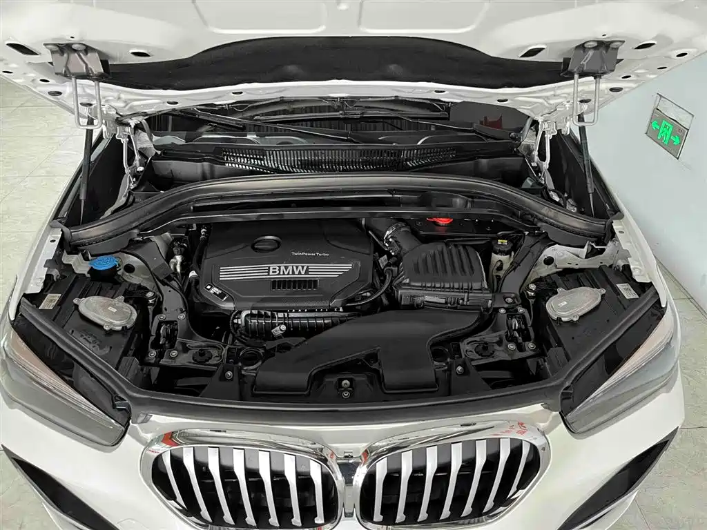 BMW X1 2022 sDrive20Li Premium фото 22