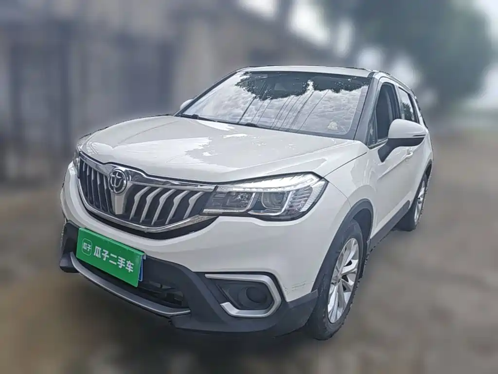 Zhonghua V3 2019 2020 1.6L Manual Classic Edition