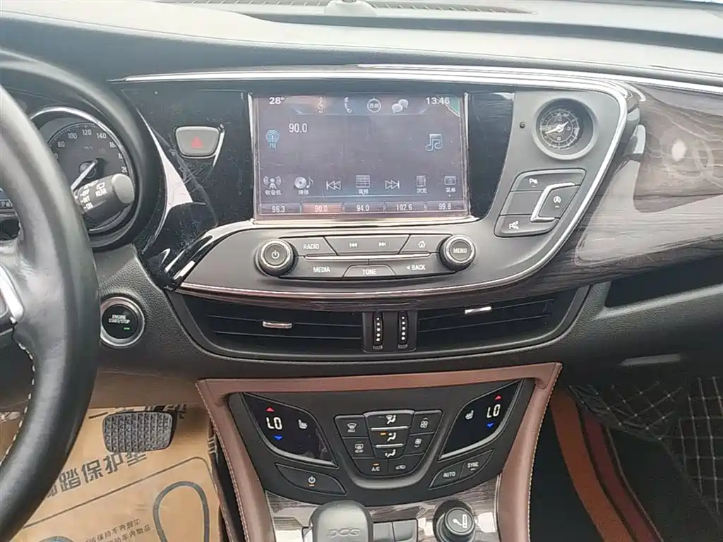 Buick Envision Plus 2017 20T 2WD Luxury фото 13