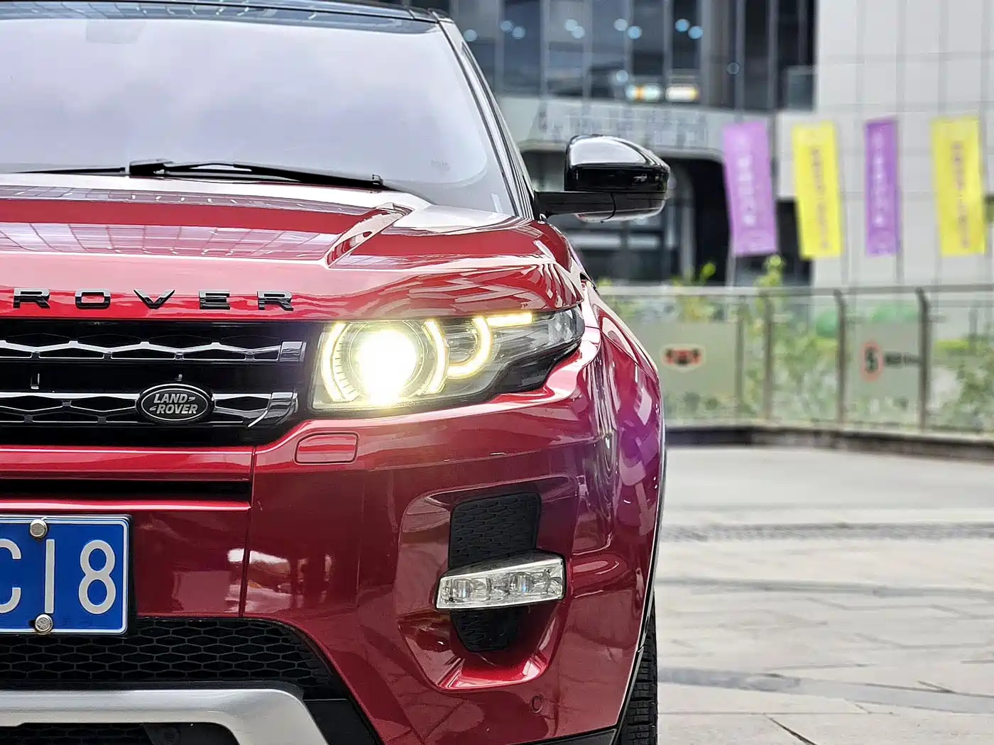 Land Rover Range Rover Evoque (Import) 2014 2.0T 5-door Brilliance Sport фото 23