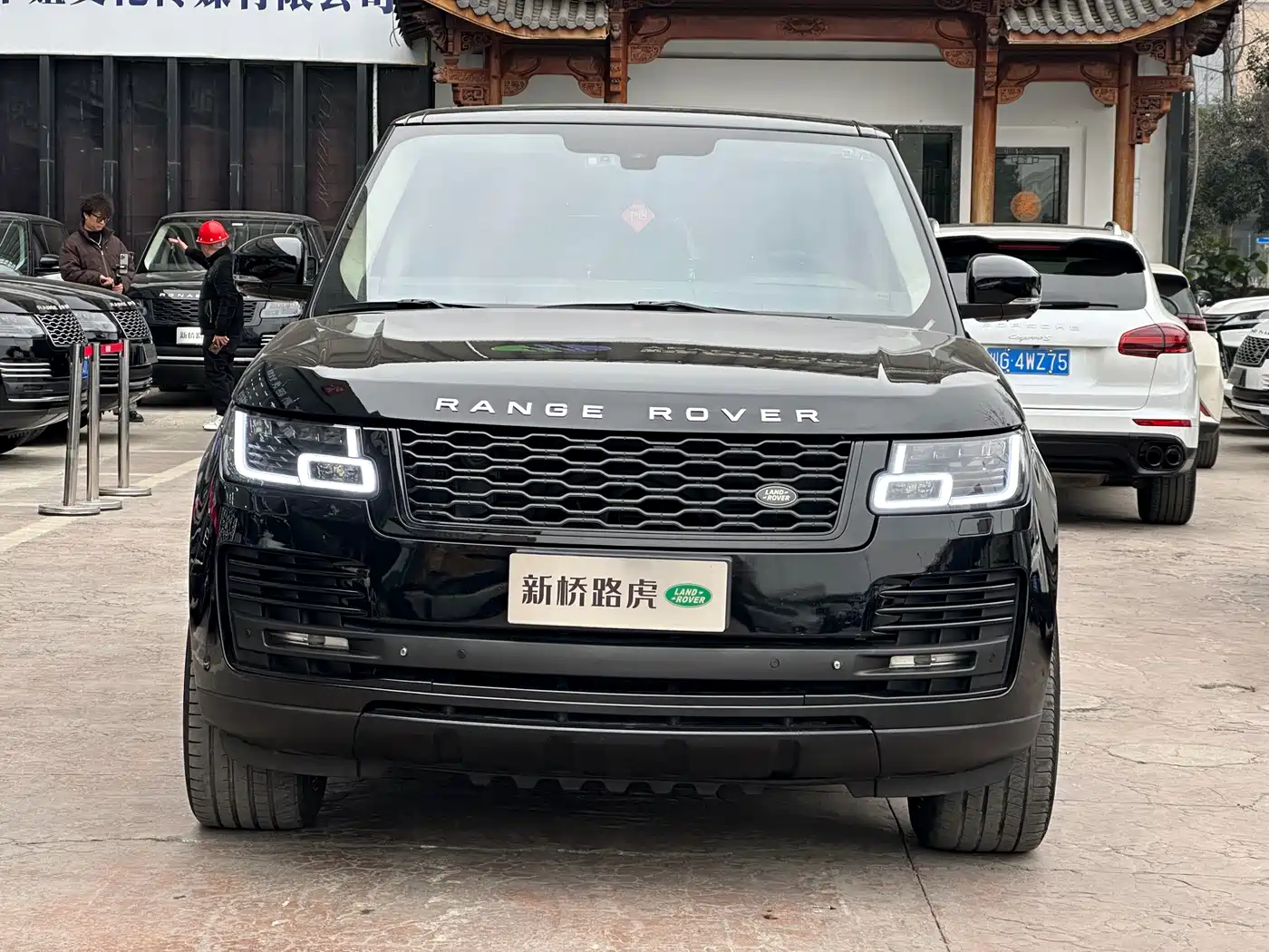 Land Rover Range Rover 2015 5.0 SC V8 AB Prestigious Genesis Extended Edition фото 2
