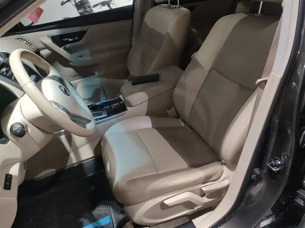 Фото 7 - Nissan Teana