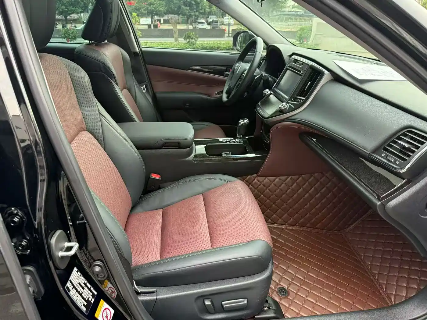 Toyota Crown 2018 2.0T Sport Edition фото 8