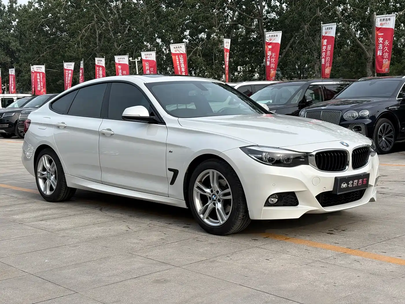 BMW 3 Series GT 2020 320i M Sport Package фото 3