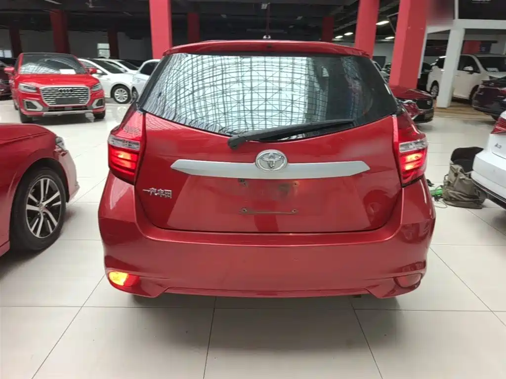 Toyota Vios FS 2017 1.5L CVT Fengchi Edition фото 6