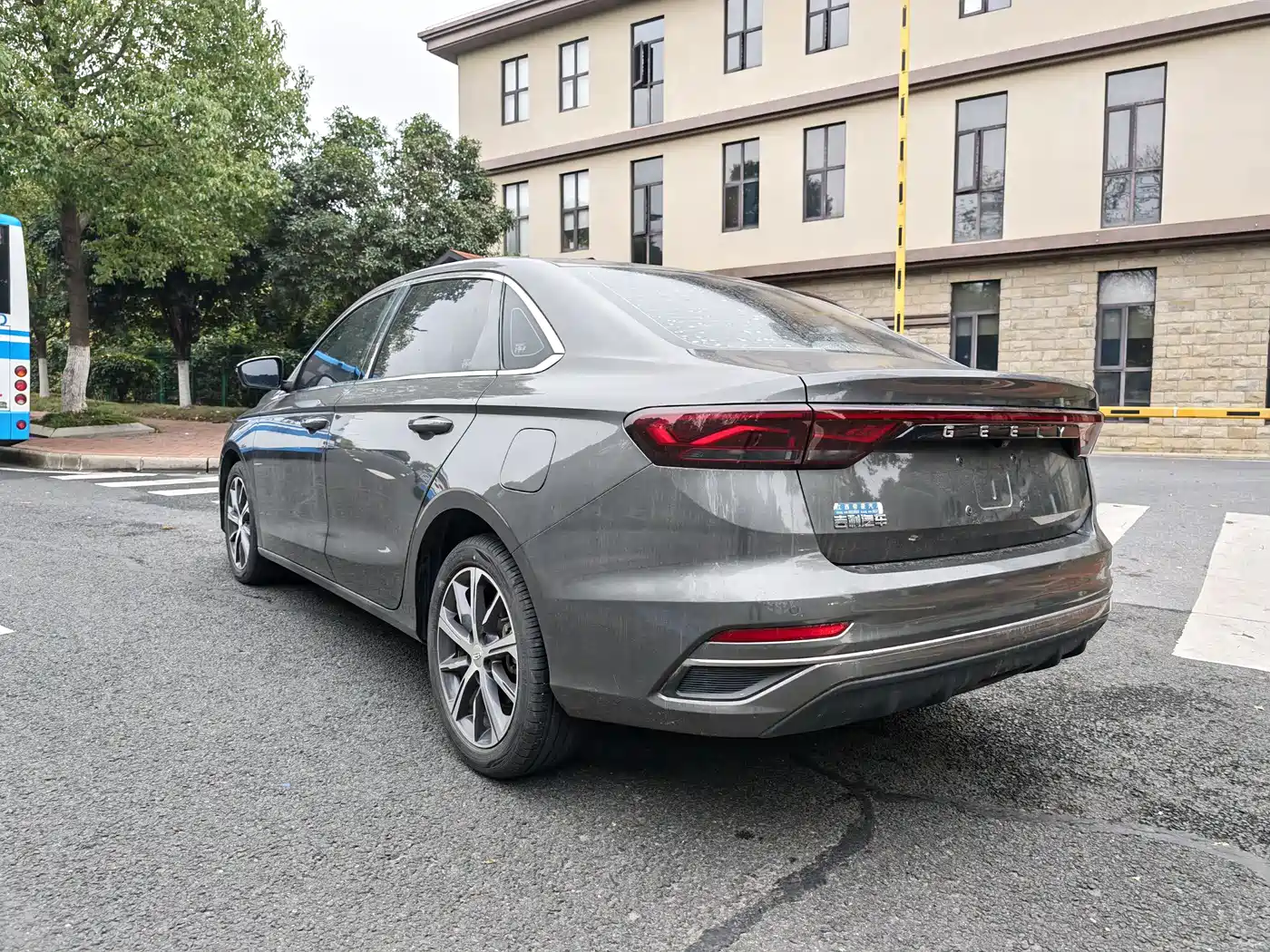 GEELY AUTOMOBILE EMGRAND