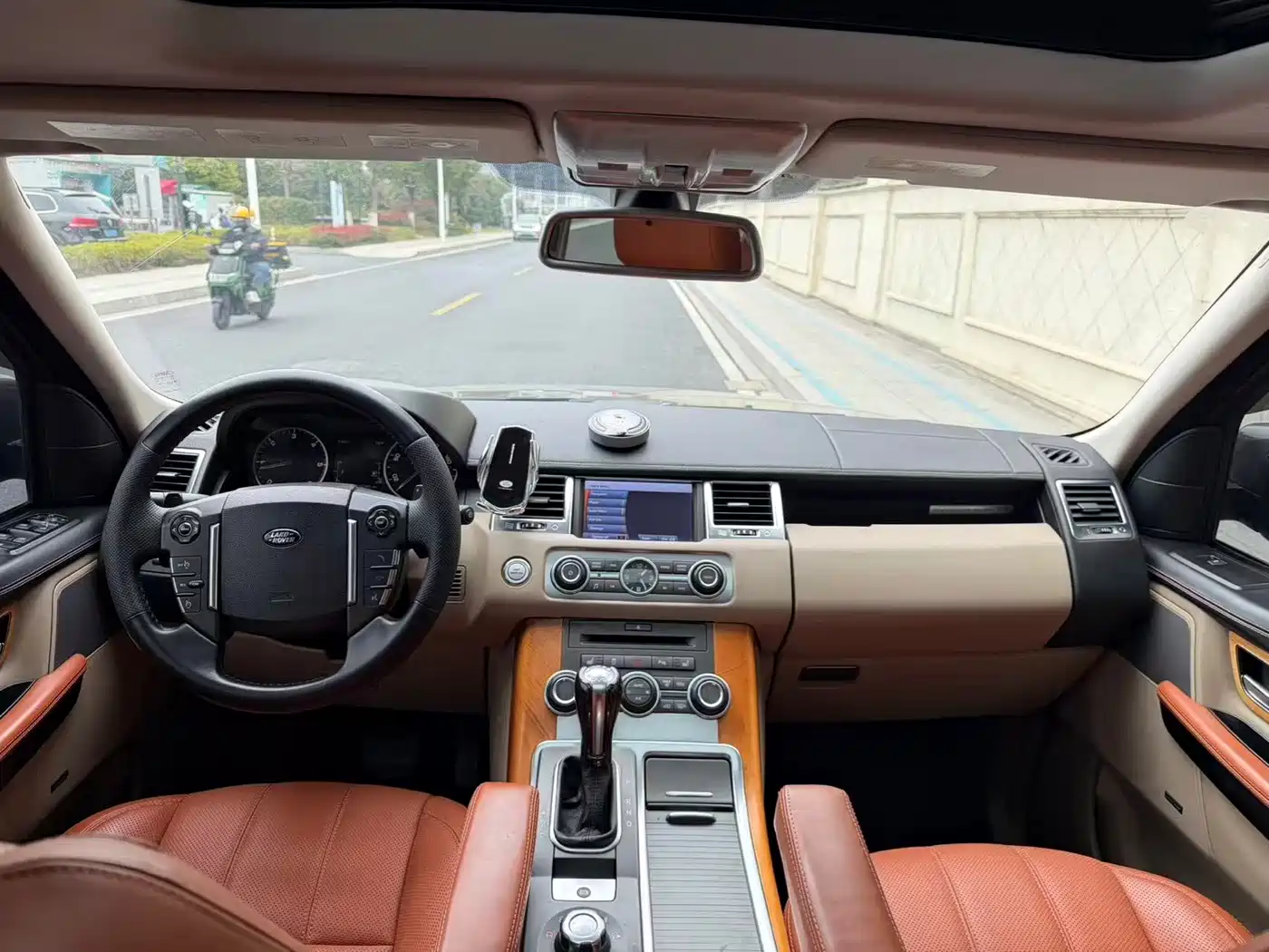 Land Rover Range Rover Sport 2011 3.0 TDV6 Diesel фото 9