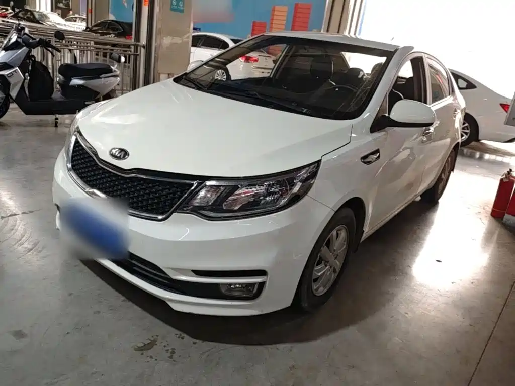 Kia K2 2017 2015 Sedan 1.4L AT GLS