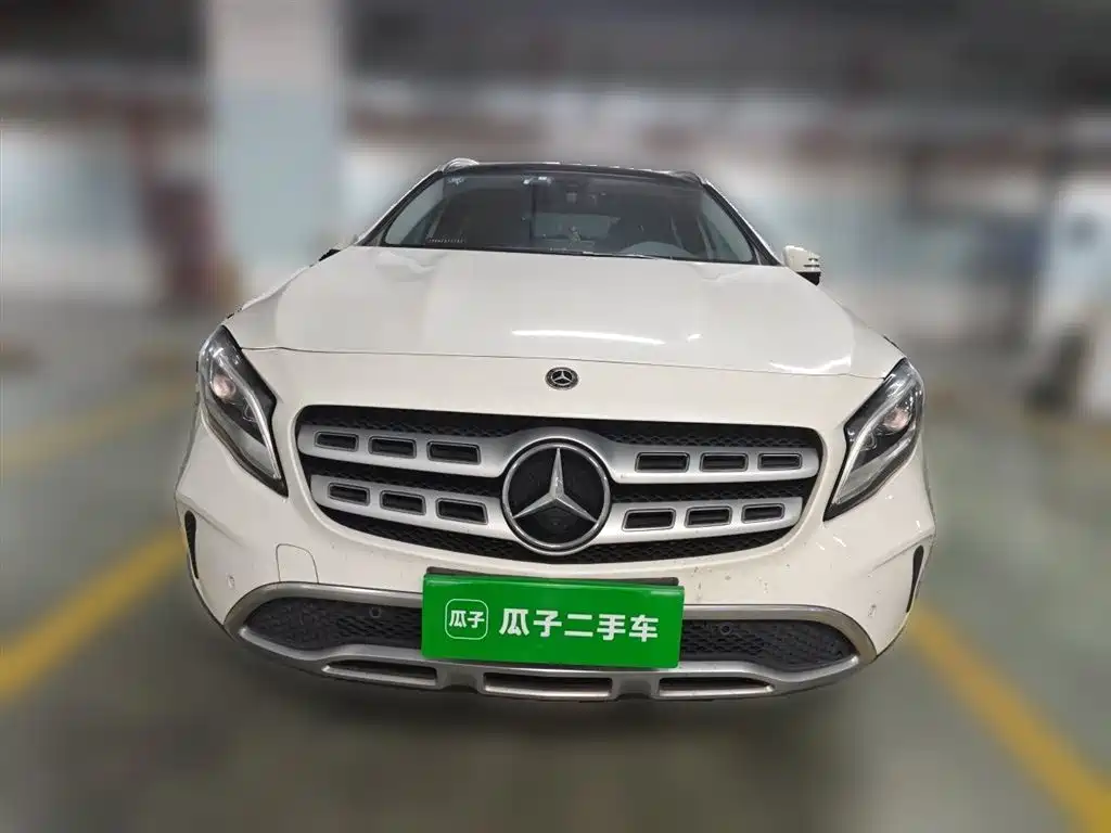 Mercedes-Benz GLA 2018 GLA 200 Fashion фото 24