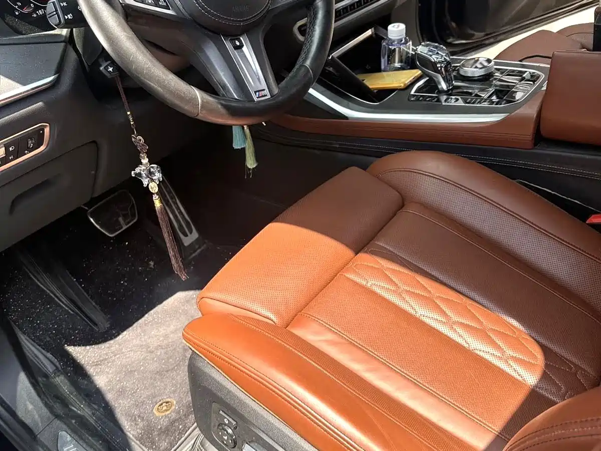 Фото 6 - BMW X7