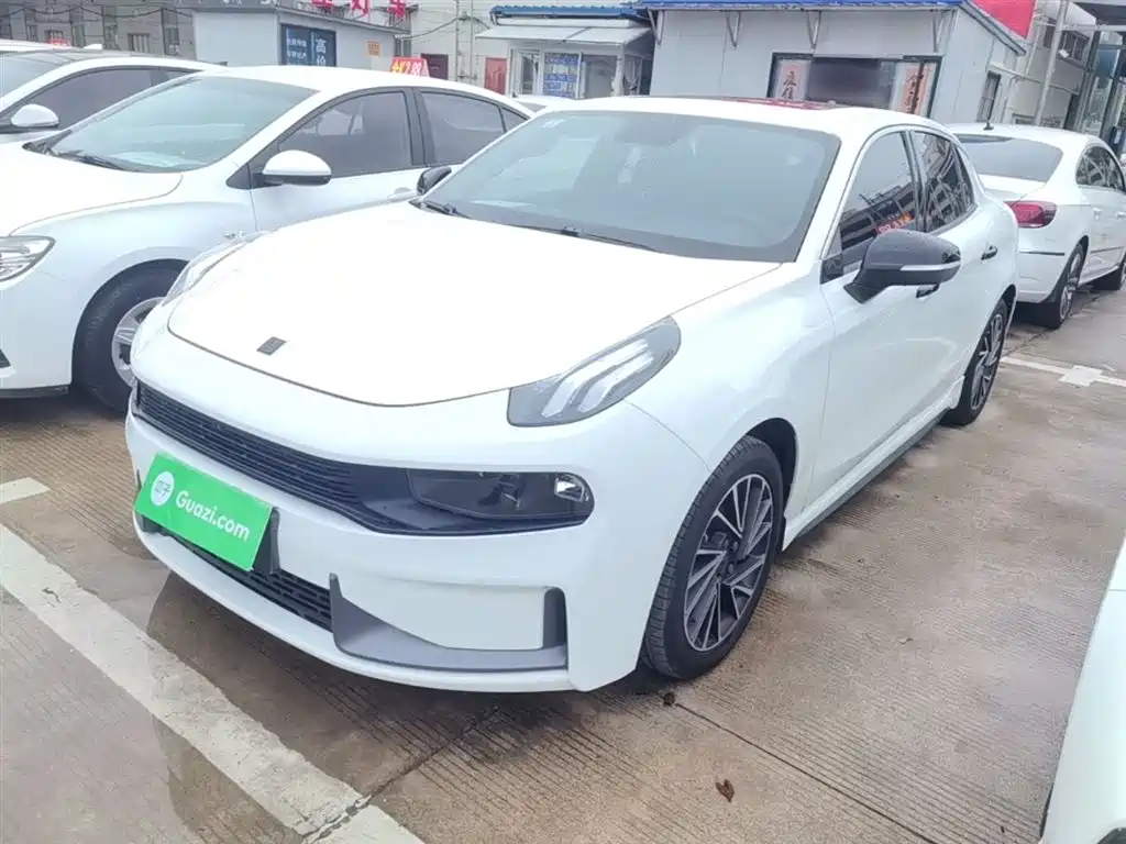Lynk & Co 03 2021 2.0TD Auto Jin Plus фото 2