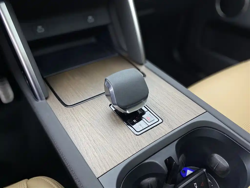 Land Rover Discovery Sport 2024 Performance Technology Edition фото 21