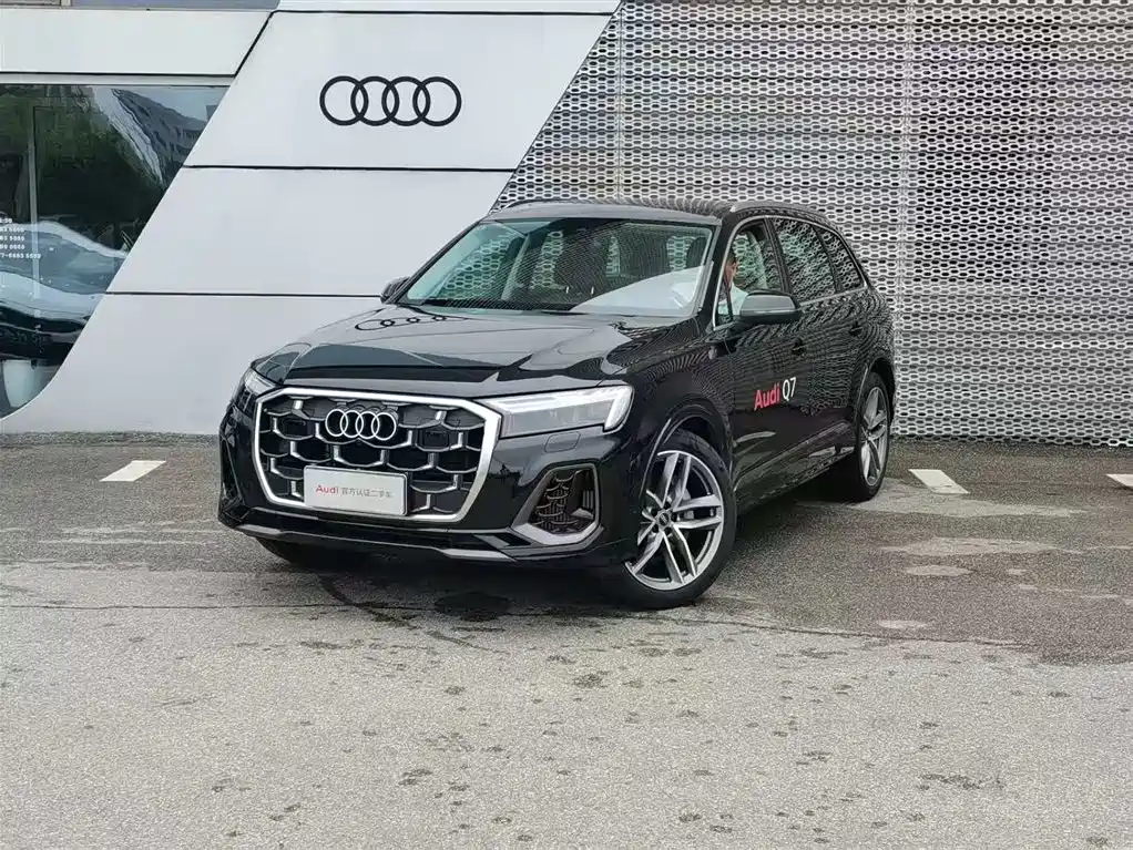 Audi Q7 2025 55 TFSI quattro S line Sport