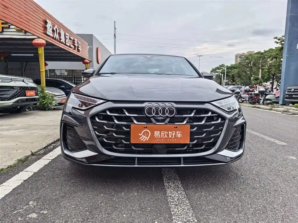 Audi A3 2025 A3L Limousine 35TFSI Flying Premium фото 2