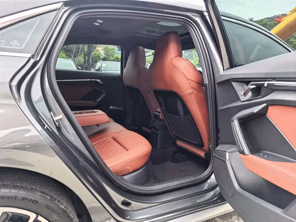 Audi A3 2025 A3L Limousine 35TFSI Flying Premium фото 10